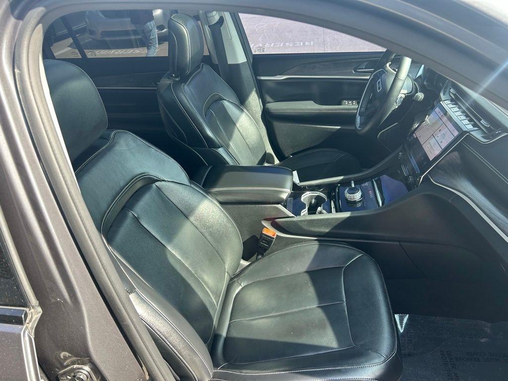 Jeep Grand Cherokee  2021