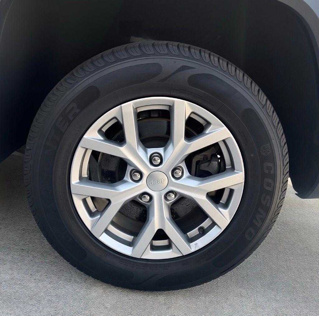 Jeep Grand Cherokee  2021