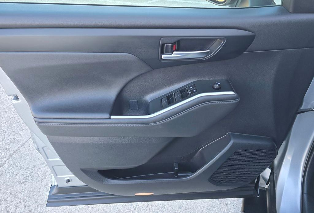 Toyota Highlander  2024