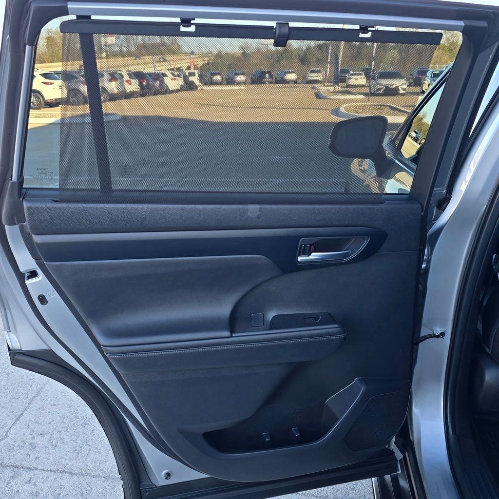 Toyota Highlander  2024