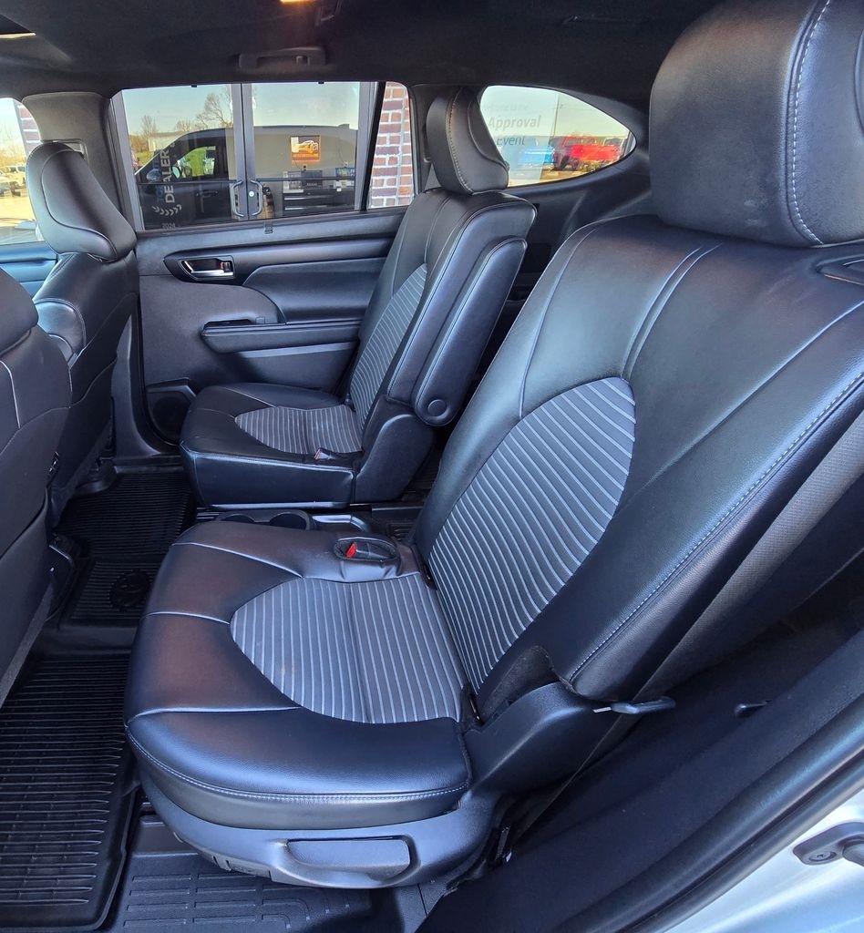 Toyota Highlander  2024