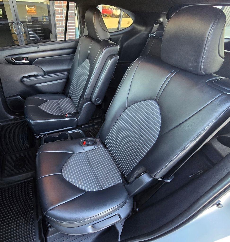 Toyota Highlander  2024