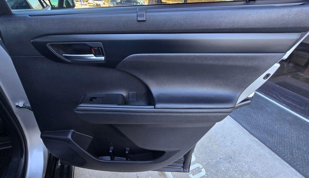 Toyota Highlander  2024