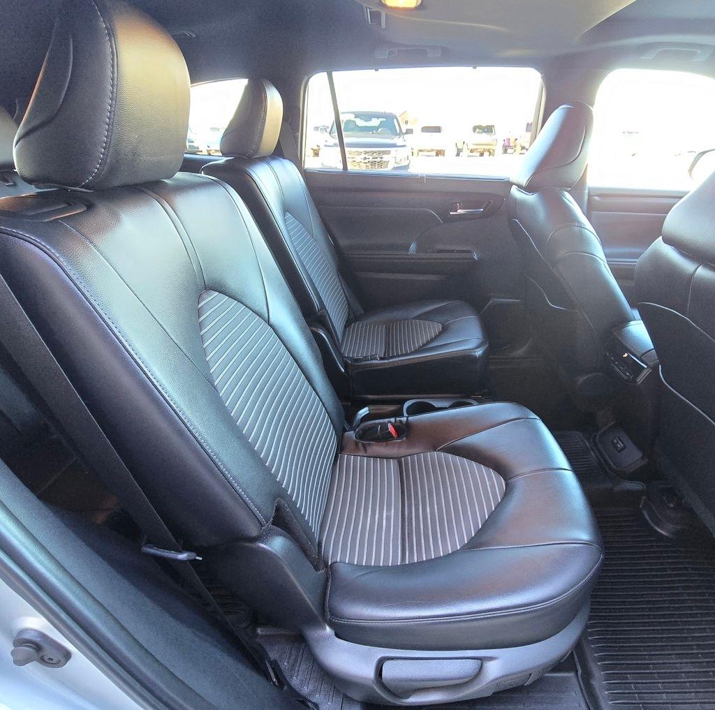 Toyota Highlander  2024