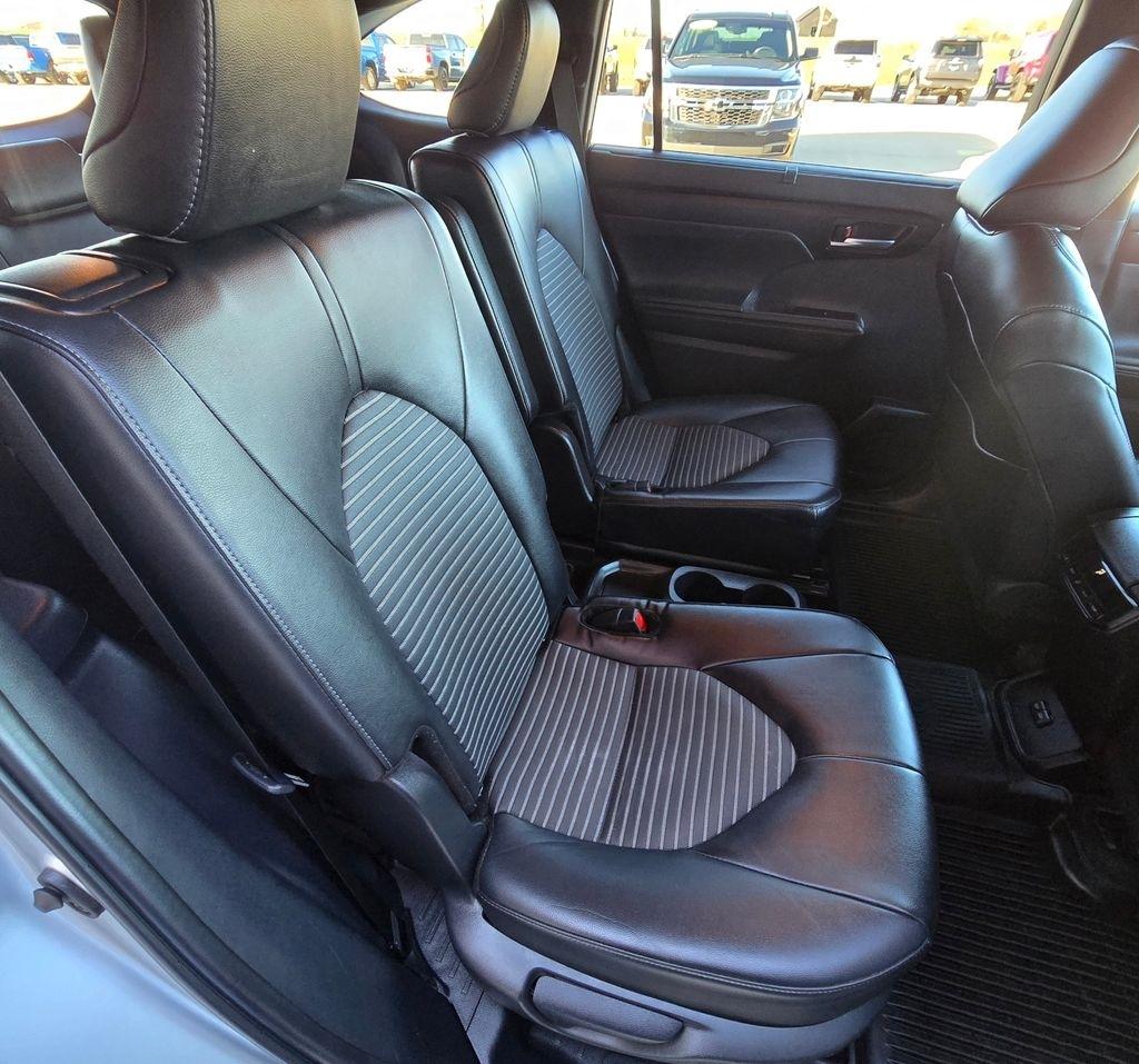 Toyota Highlander  2024