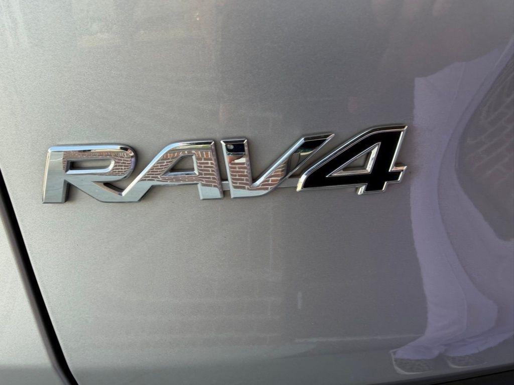 Toyota RAV4 Hybrid  2022