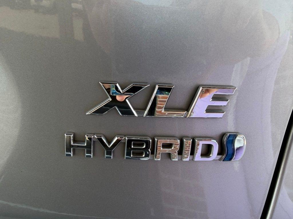 Toyota RAV4 Hybrid  2022