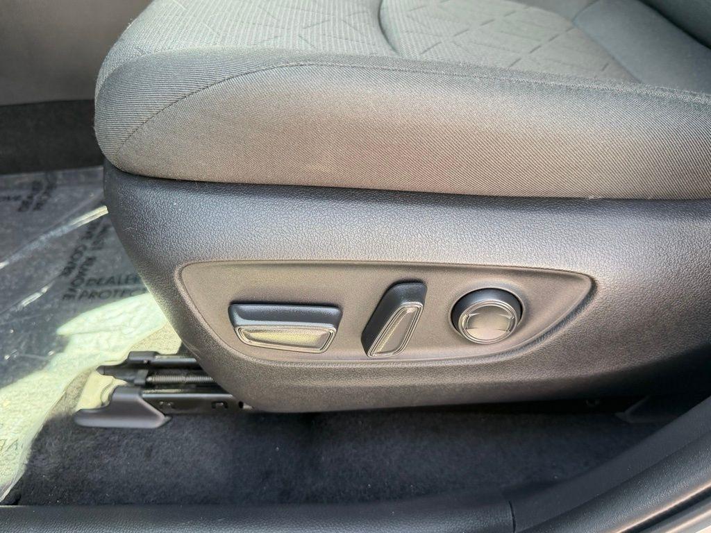 Toyota RAV4 Hybrid  2022