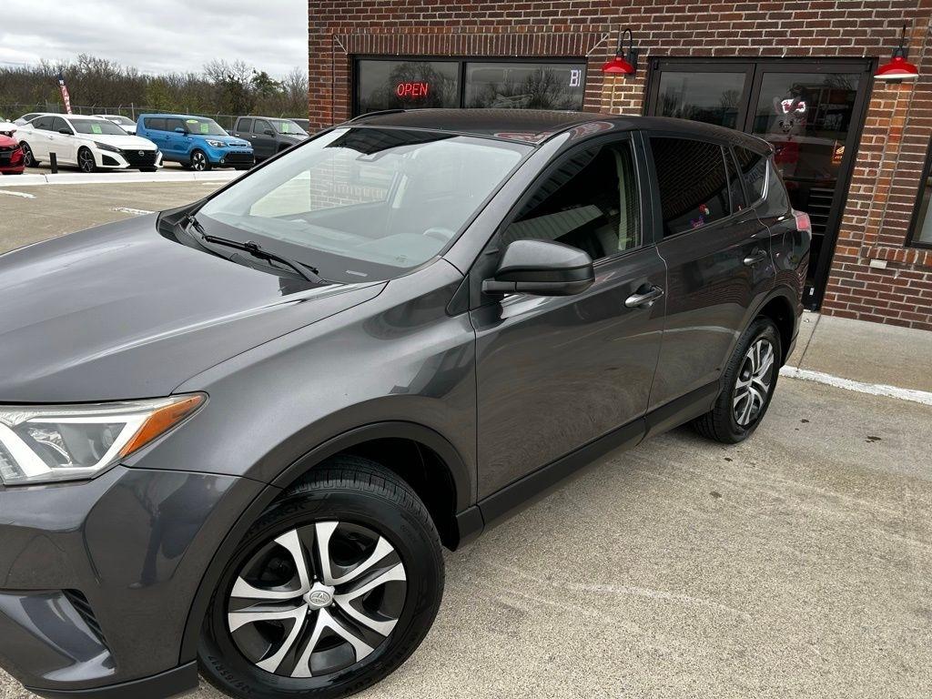 Toyota RAV4  2018