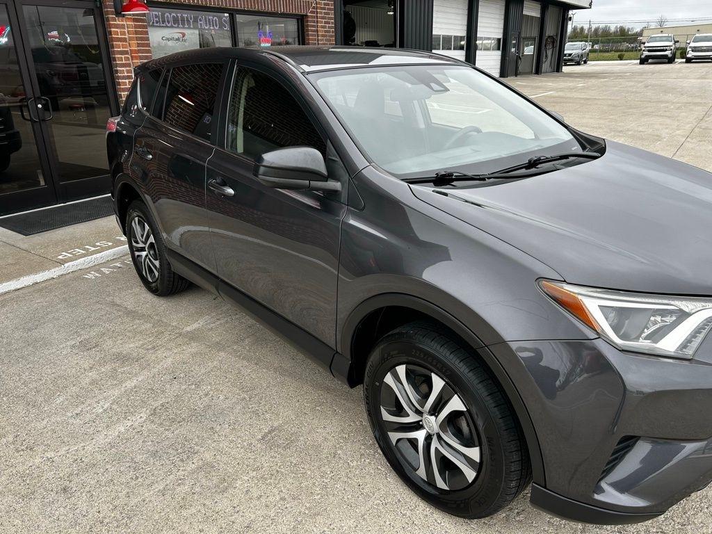 Toyota RAV4  2018