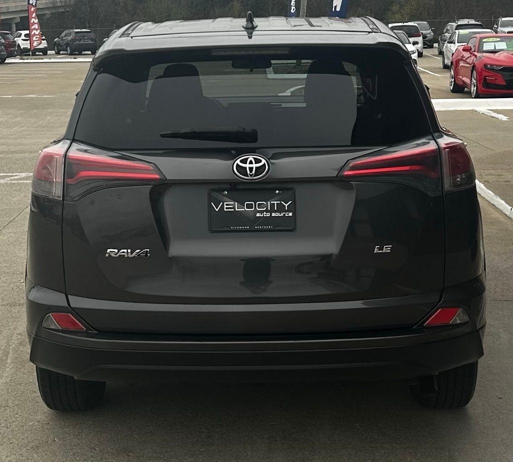 Toyota RAV4  2018