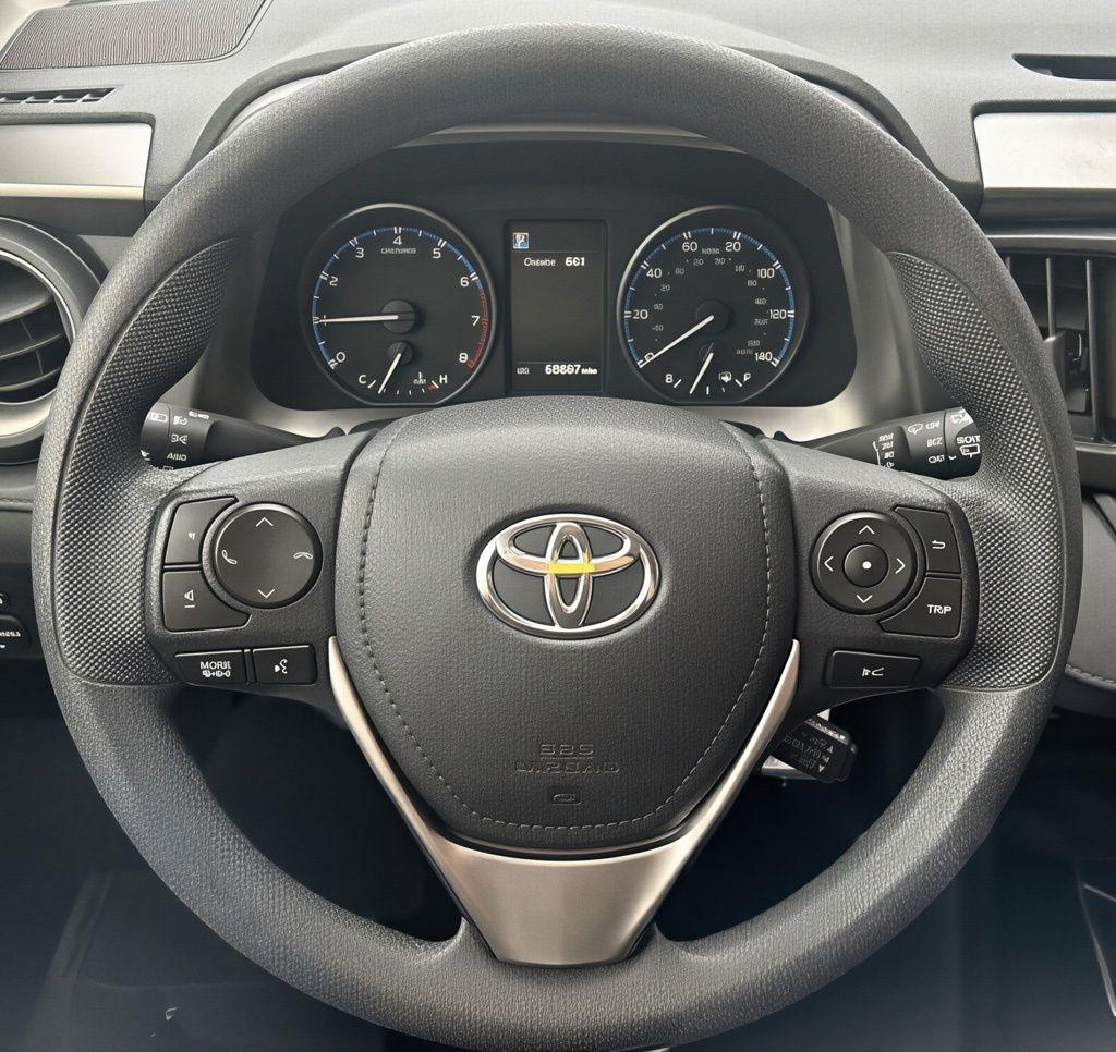 Toyota RAV4  2018