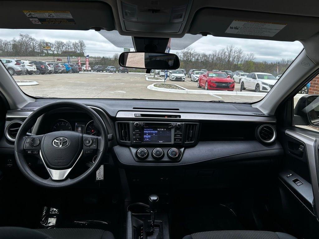 Toyota RAV4  2018