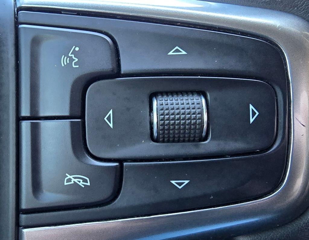 Chevrolet Silverado 1500  2021