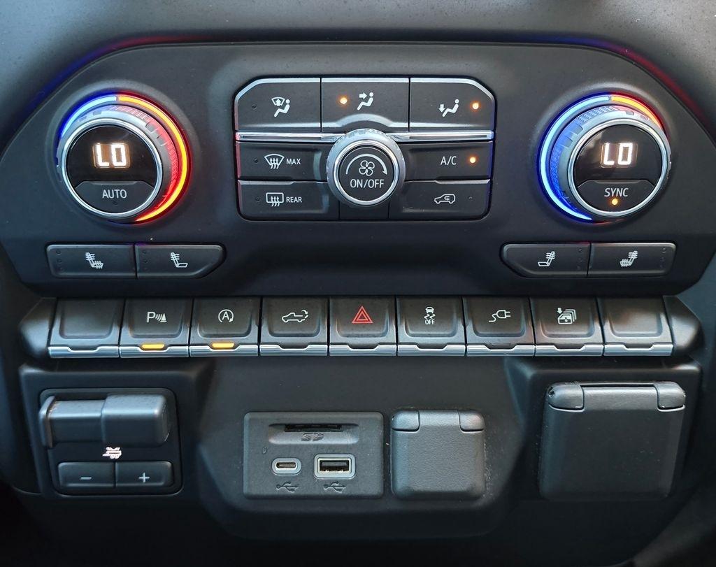 Chevrolet Silverado 1500  2021