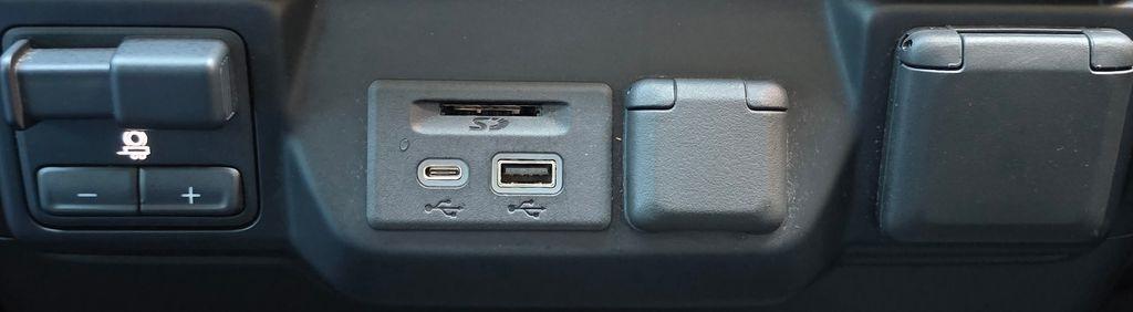 Chevrolet Silverado 1500  2021