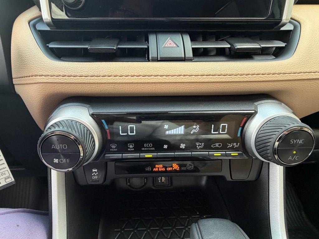 Toyota RAV4 Hybrid  2023