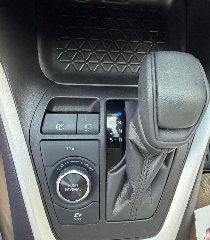 Toyota RAV4 Hybrid  2023