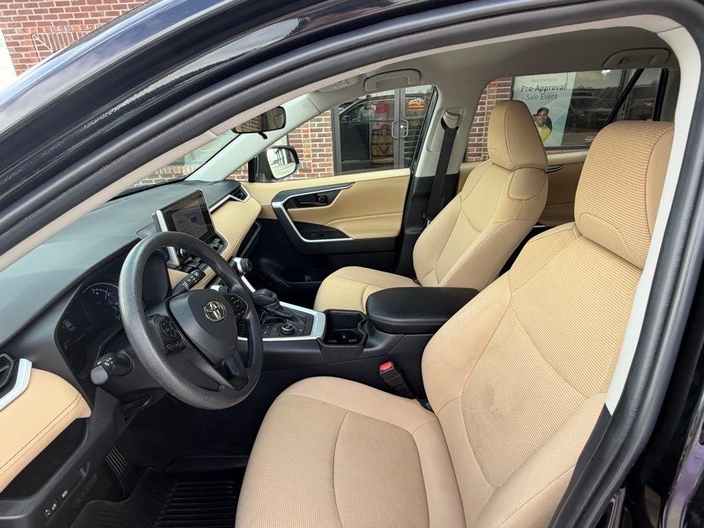 Toyota RAV4 Hybrid  2023