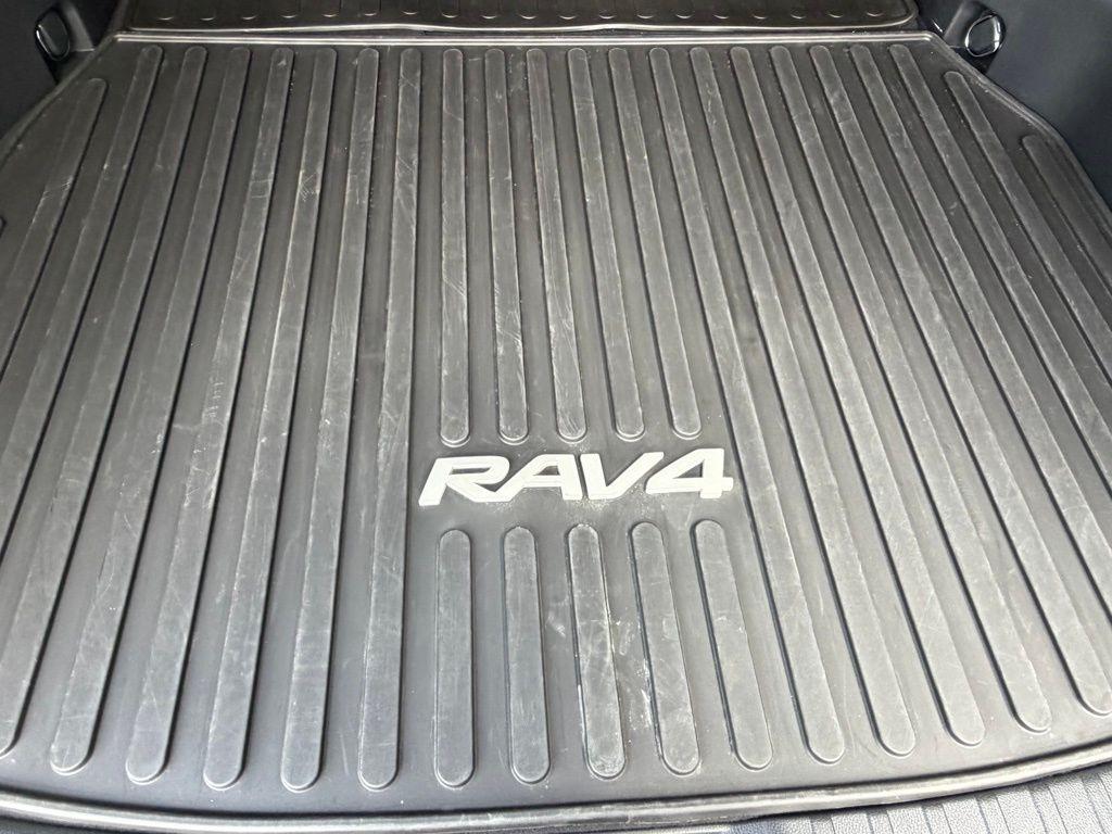 Toyota RAV4 Hybrid  2023