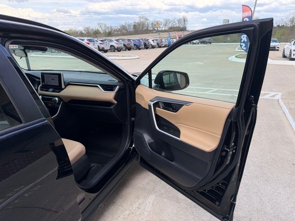 Toyota RAV4 Hybrid  2023