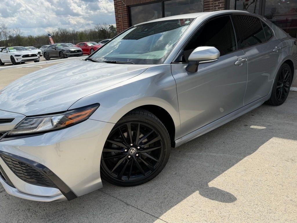 Toyota Camry Hybrid  2022