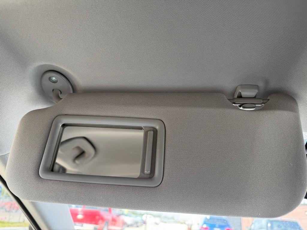 Toyota Camry Hybrid  2022