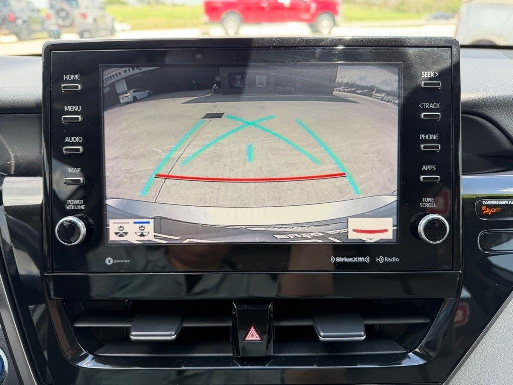 Toyota Camry Hybrid  2022