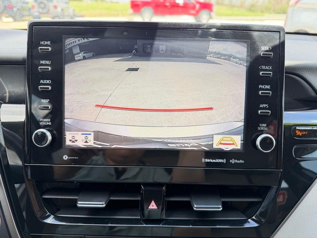 Toyota Camry Hybrid  2022