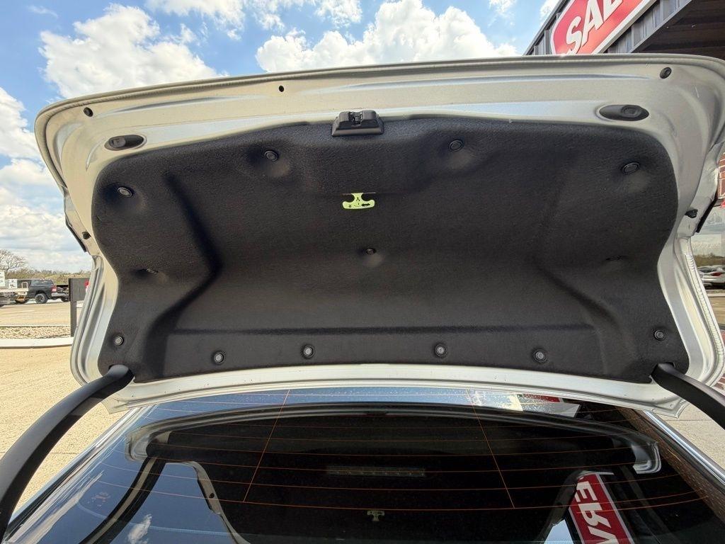 Toyota Camry Hybrid  2022