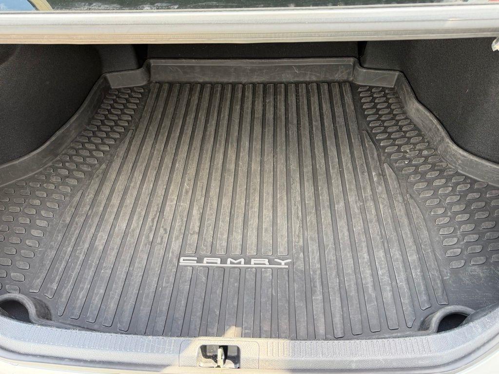 Toyota Camry Hybrid  2022