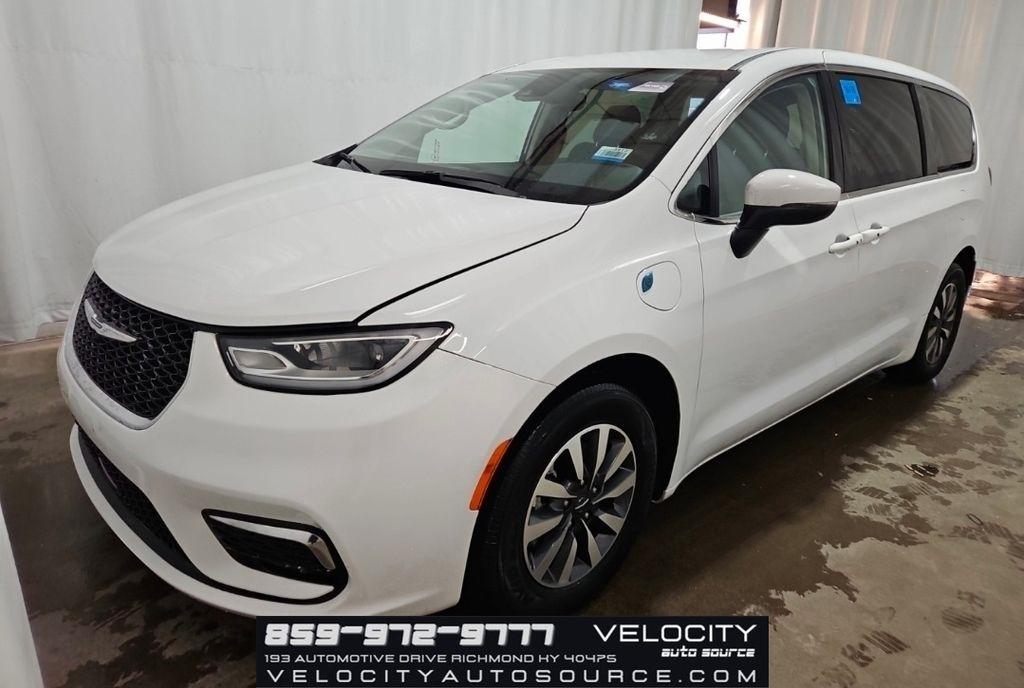 Chrysler Pacifica Hybrid  2023