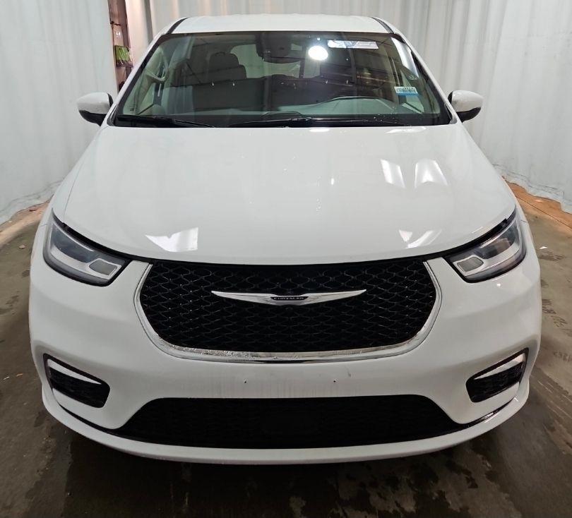 Chrysler Pacifica Hybrid  2023