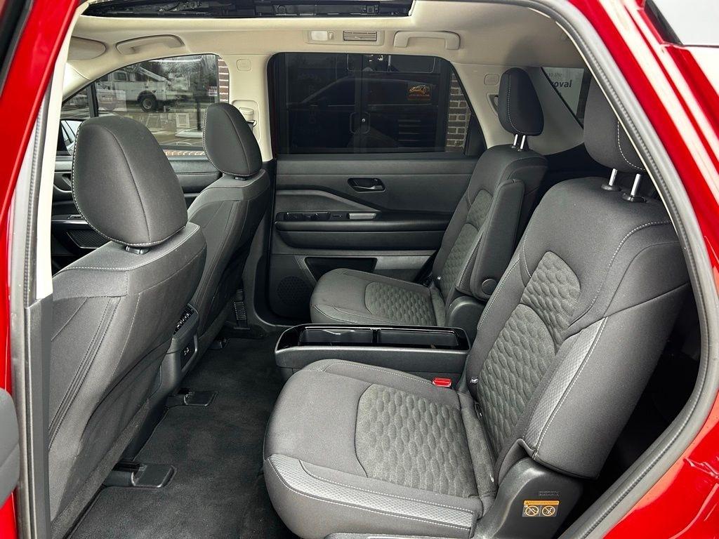 Nissan Pathfinder  2024