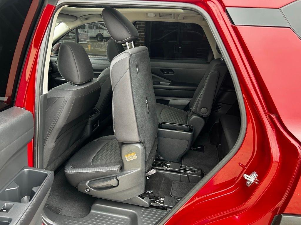 Nissan Pathfinder  2024