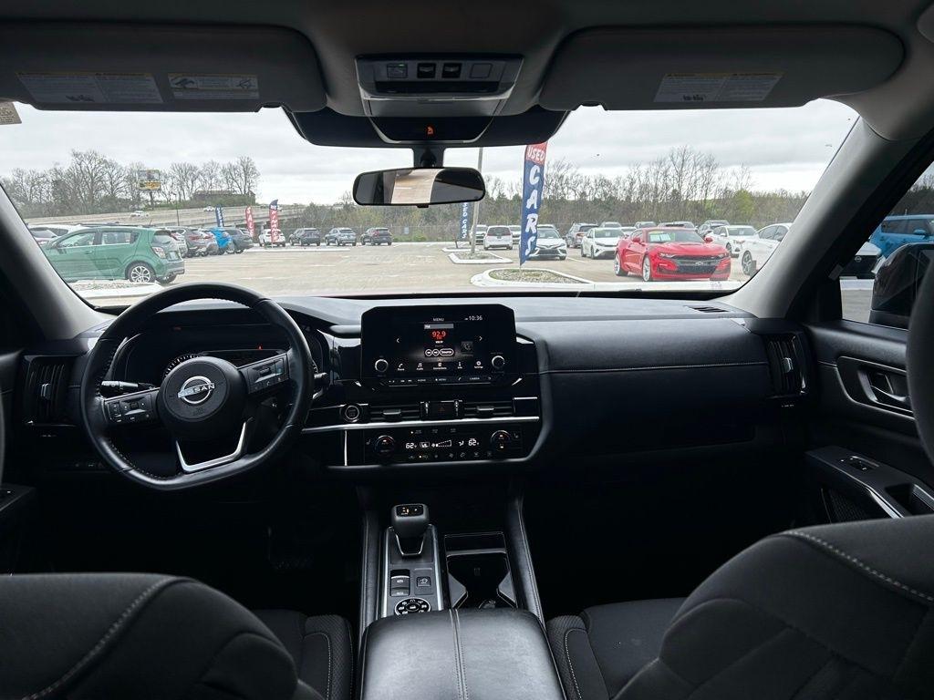 Nissan Pathfinder  2024