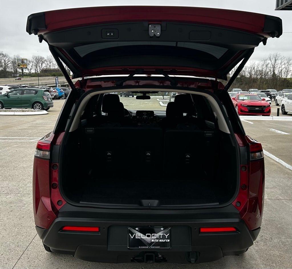 Nissan Pathfinder  2024