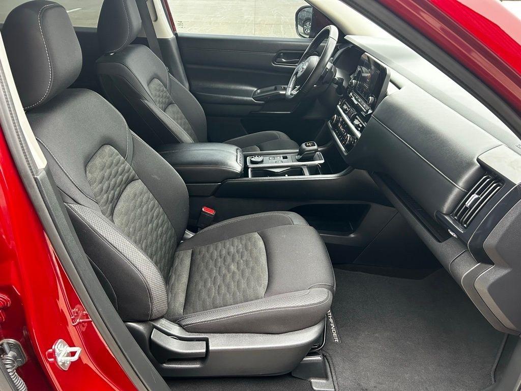 Nissan Pathfinder  2024