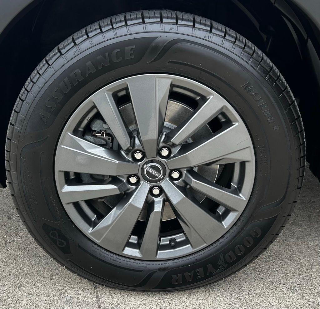 Nissan Pathfinder  2024