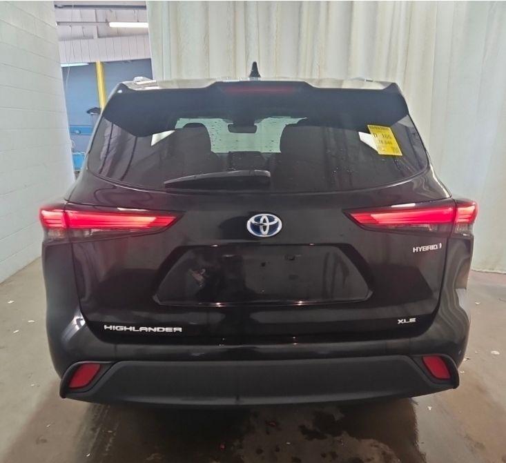 Toyota Highlander Hybrid  2022