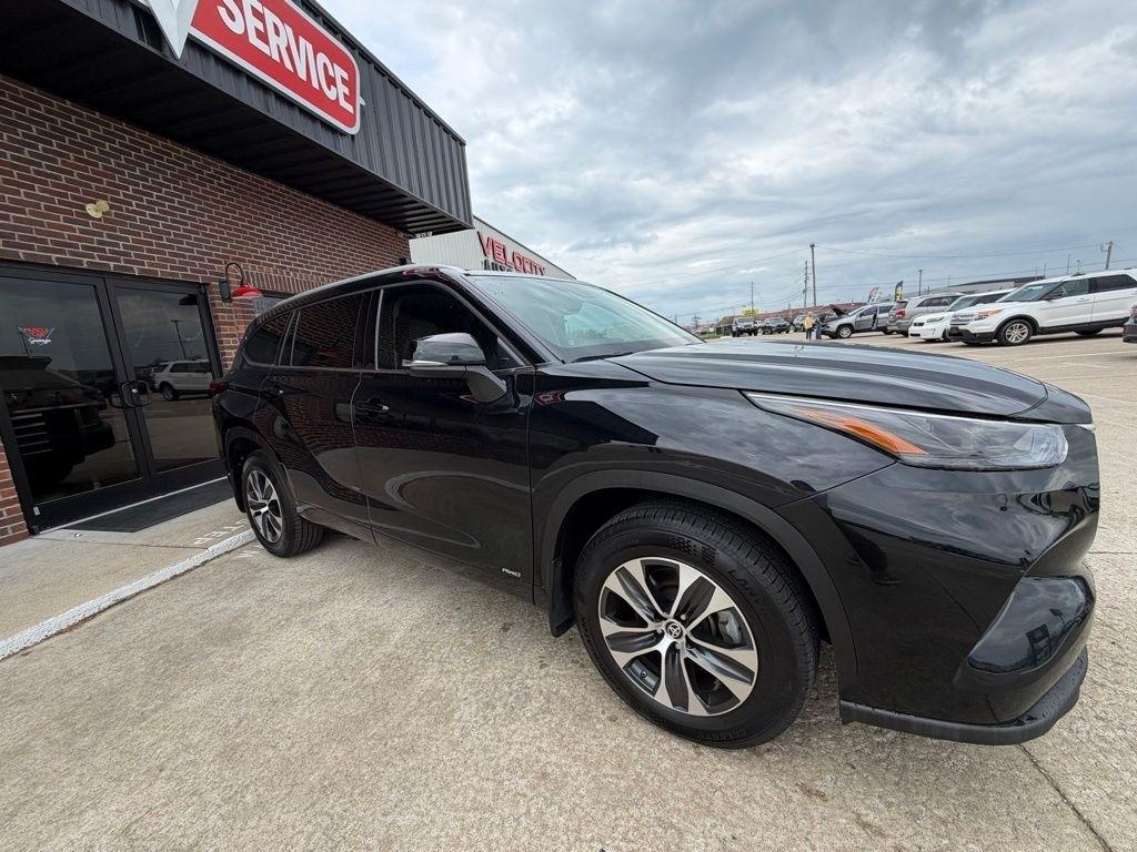 Toyota Highlander Hybrid  2022