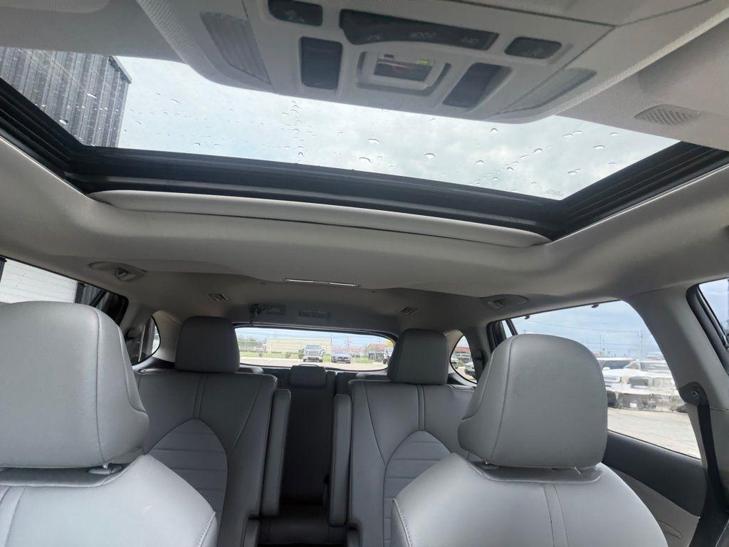 Toyota Highlander Hybrid  2022