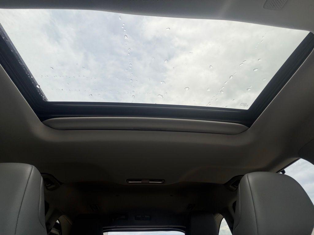 Toyota Highlander Hybrid  2022