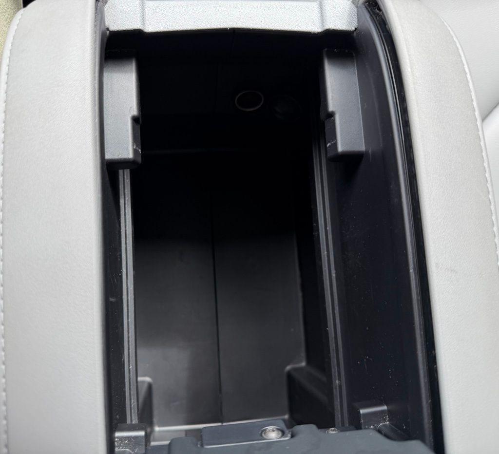 Toyota Highlander Hybrid  2022