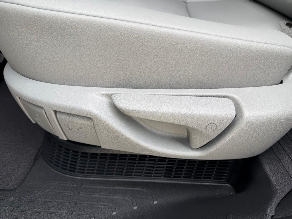 Toyota Highlander Hybrid  2022