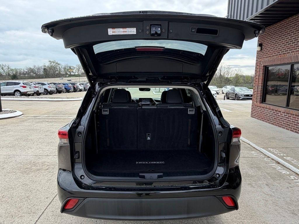 Toyota Highlander Hybrid  2022