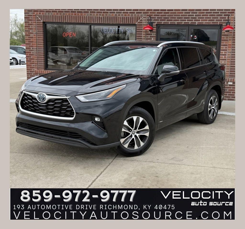 2022 Toyota Highlander Hybrid XLE