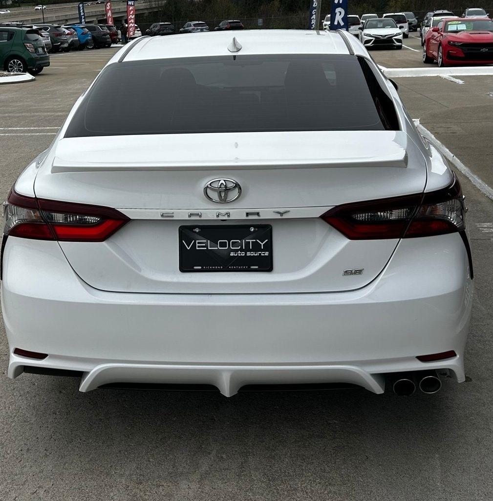 Toyota Camry  2022