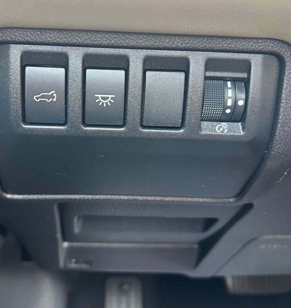 2023 Subaru Ascent Limited - Photo 11