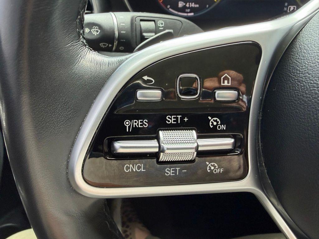 Mercedes-Benz GLC-Class  2022